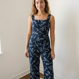 Ann Taylor navy tropical cropped jumpsuit pineapple print – 0P